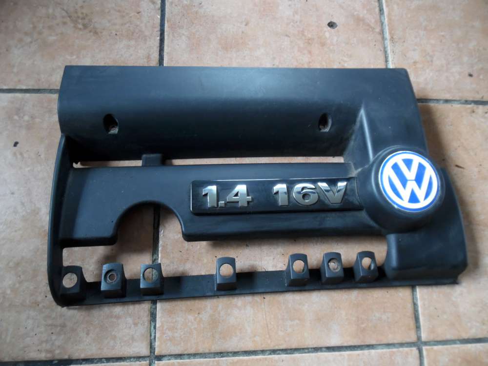 VW Golf IV Motorabdeckung Abdeckung oben 036103925
