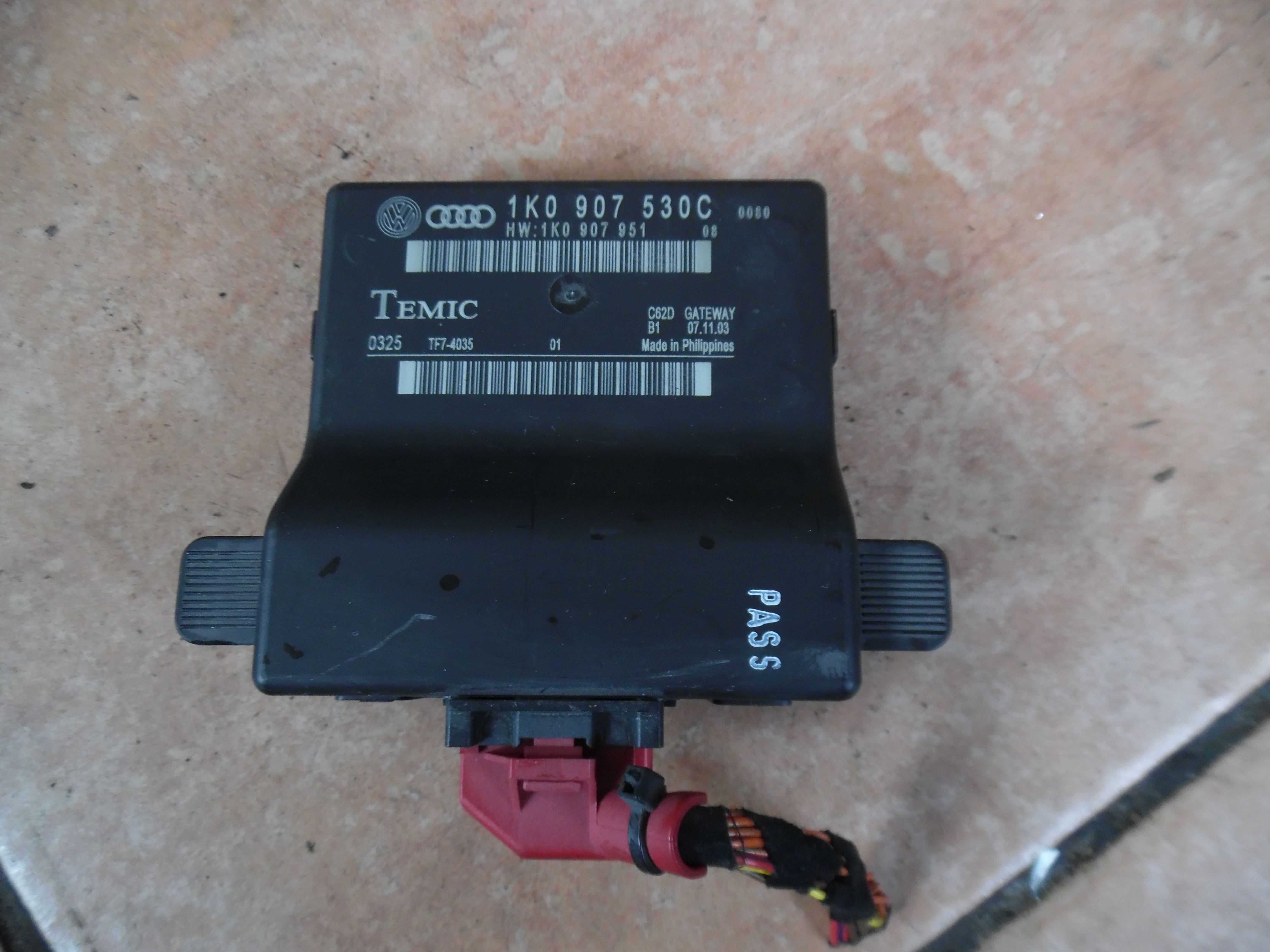 VW Caddy III 2K Steuergert Gateway 1K0907530C