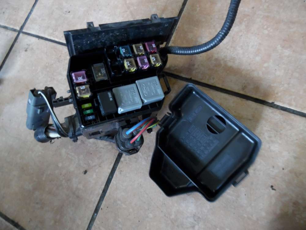 Mazda 2 DY Sicherungskasten Relaiskasten 