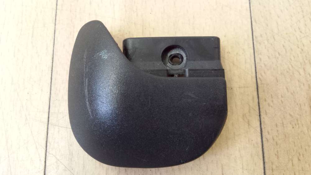 Audi A4 Bj1998  Verkleidung Sitzschiene   8D0881087