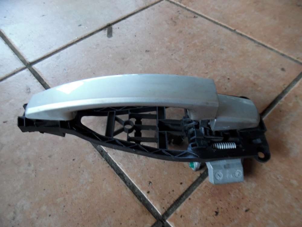 Opel Zafira B Trgriff Griff Auen Vorne Rechts silber : Z175