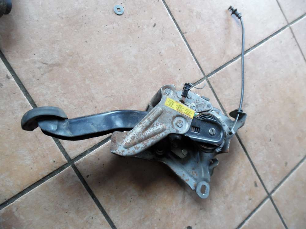 Chrysler Voyager III Emergency Parking Brake Pedal  