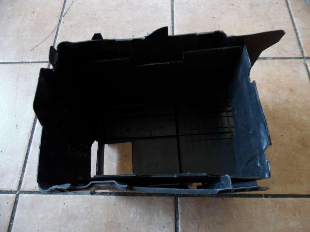 Peugeot 307 Batteriehalter Batteriekasten 9640206280