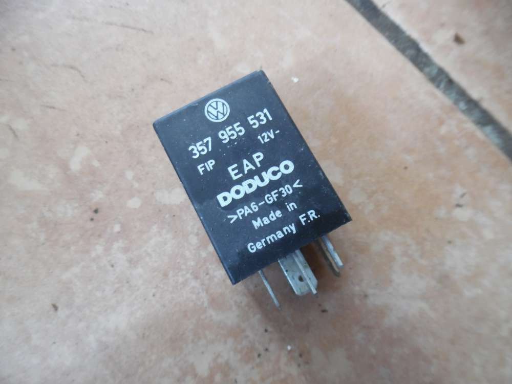 VW Golf III / IV Cabrio Relais Scheibenwischer Nr-99 357955531