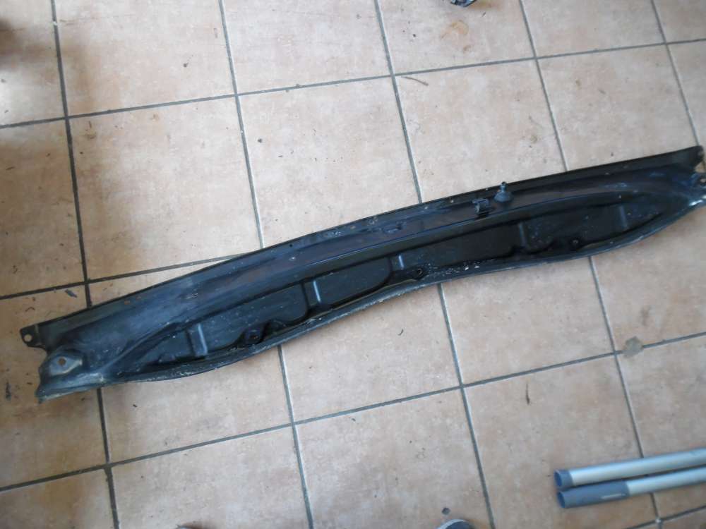 Toyota Yaris Verso Wasserkasten Stirnwand Abdeckung