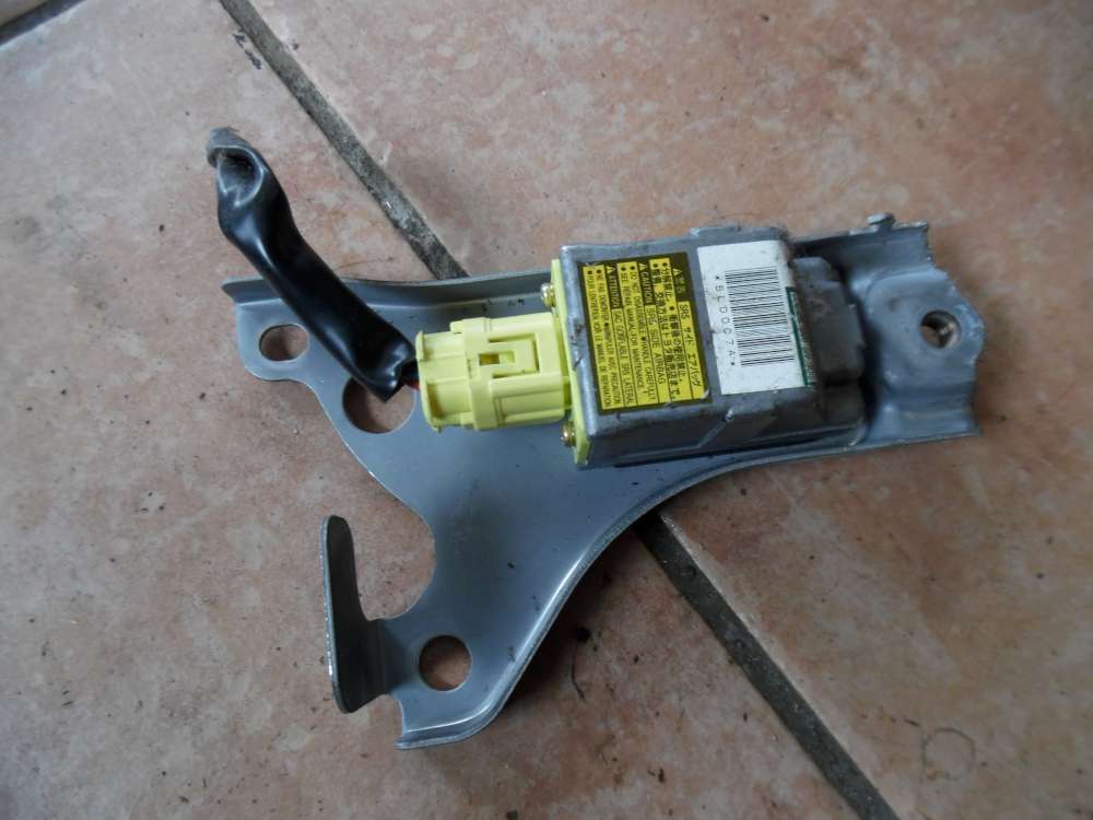 Toyota Yaris Verso Airbagsensor Crashsensor Links 89830-52010