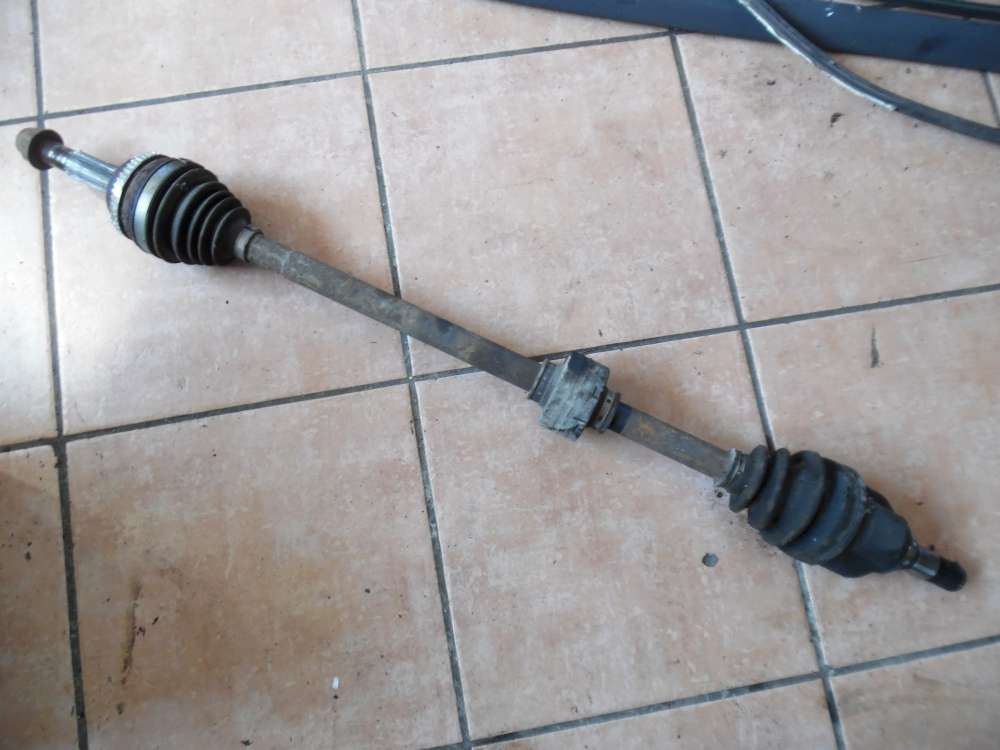 Toyota Yaris Verso 1,5 Antriebswelle Vorne Rechts