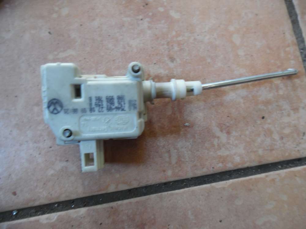 VW Golf IV Tankdeckel Stellmotor 1J681077A