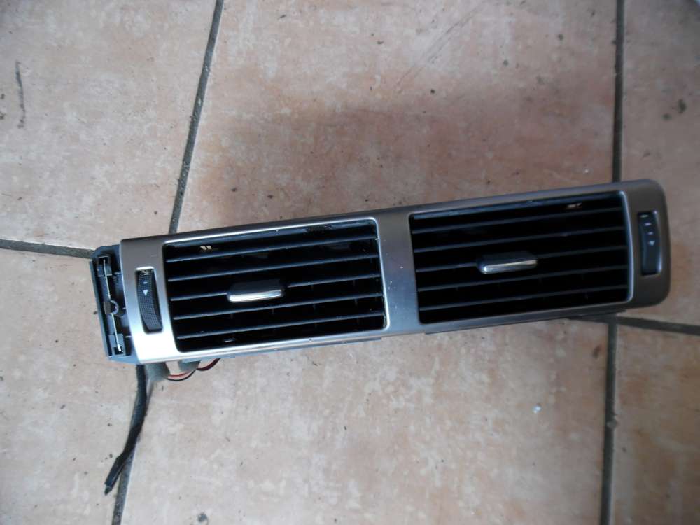 Audi A6 4B Luftdse Luftgitter Armaturenbrett mitte 4B1820951 