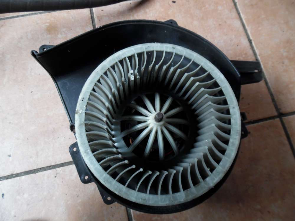 VW Polo 9N Geblsemotor Innenraum 6Q1820015C