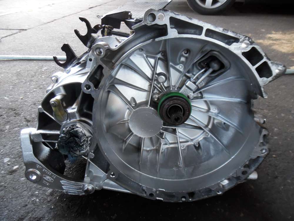 Ford Mondeo III B5Y 1.8 Getriebe Schaltgetriebe 5-gang 4S7R-7201AA