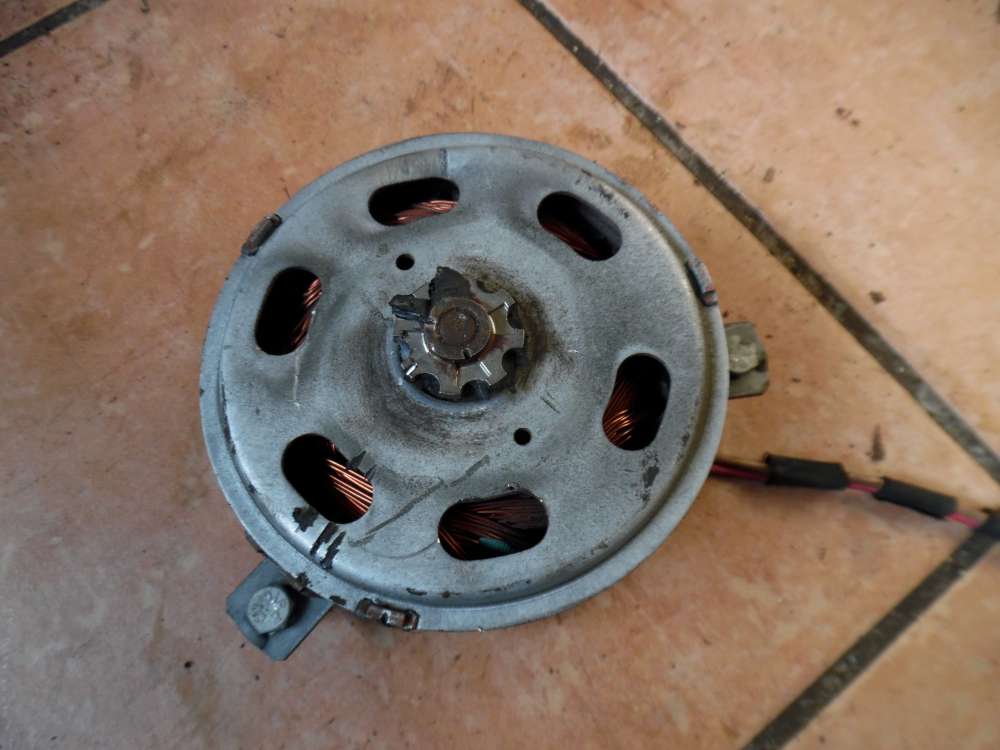 VW Audi A3 Lftermotor Rechta 1K0959455R