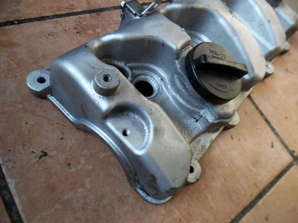 Hyundai Santa Fe I SM Ventildeckel Abdeckung 