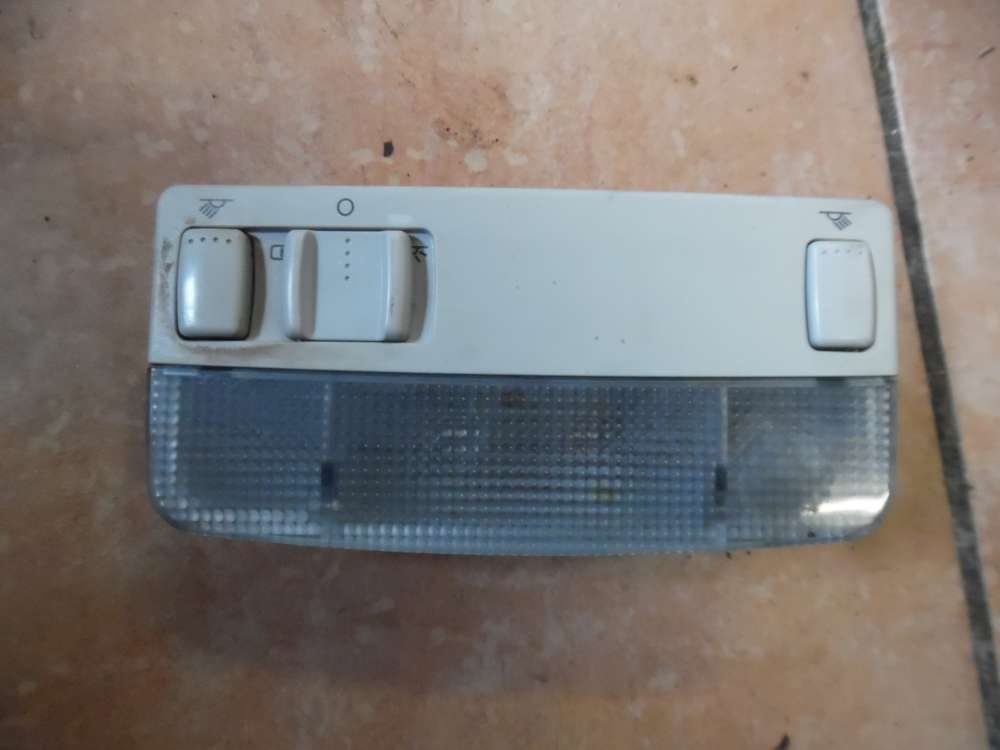 Seat Ibiza 6L Leseleuchte Innenlicht 8B0947105