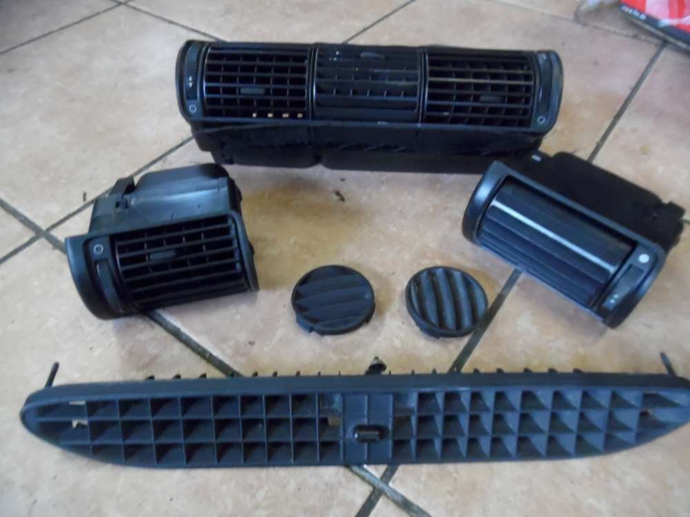 Audi A4 B5 L�ftungsd�se Luftd�se 8D0820951/ 8D0820901/ 8D0820902