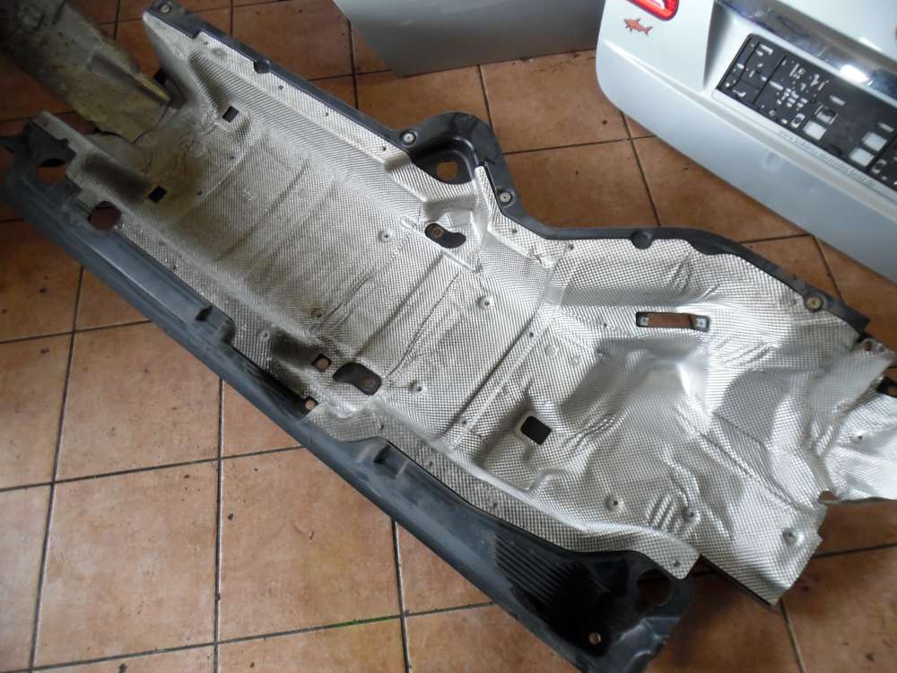 Mercedes B-Klasse W245 Unten Abdeckung Auspuff Hitzeschutz A1696103708