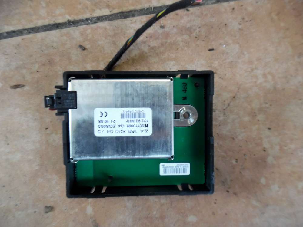 Mercedes B-Klasse W245 Antennenverstrker Amplifier A1698200475 