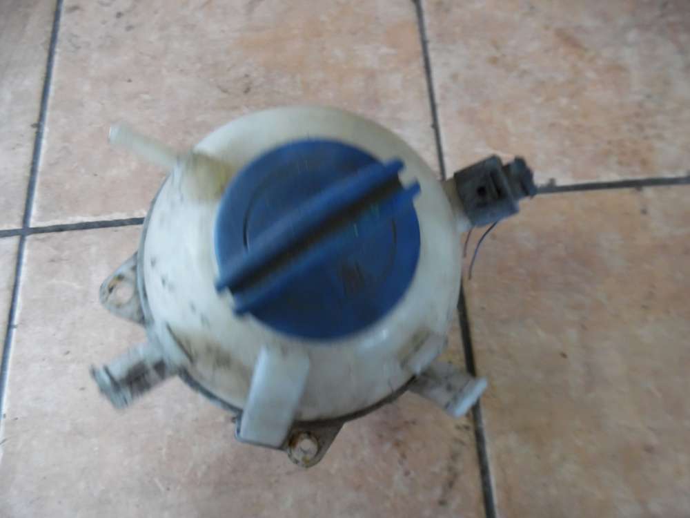 VW Golf V 1K Ausgleichsbehlter 1K0121407