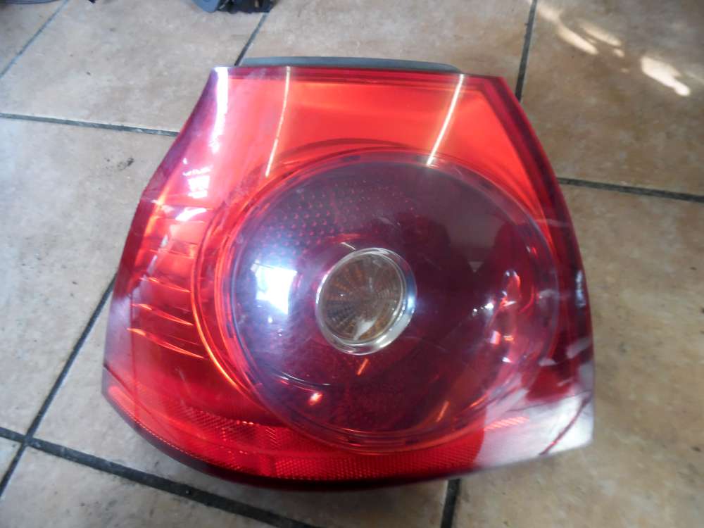 VW Golf V 1K Rckleuchte Rcklicht auen Links 1K6945095