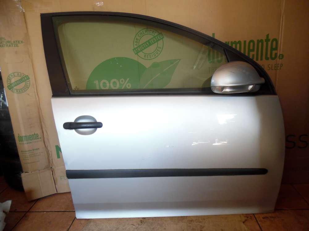 VW Golf V 1K Tr Vorne Rechts grau : LA7W