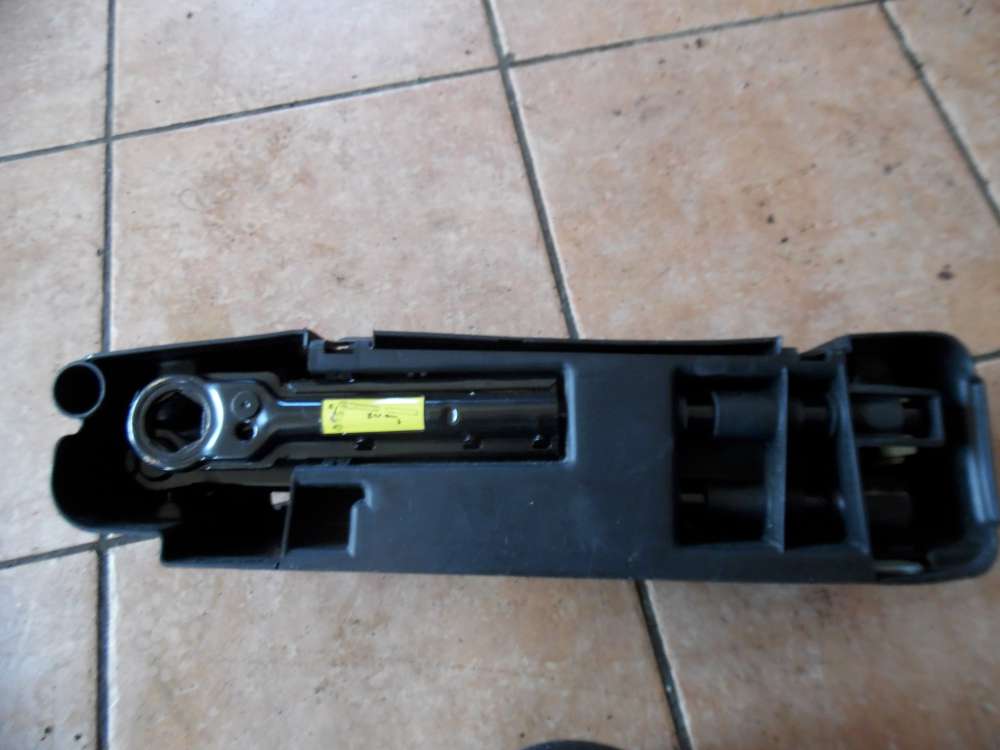 Renault Espace IV Wagenheber Werkzeugstze 8200127794