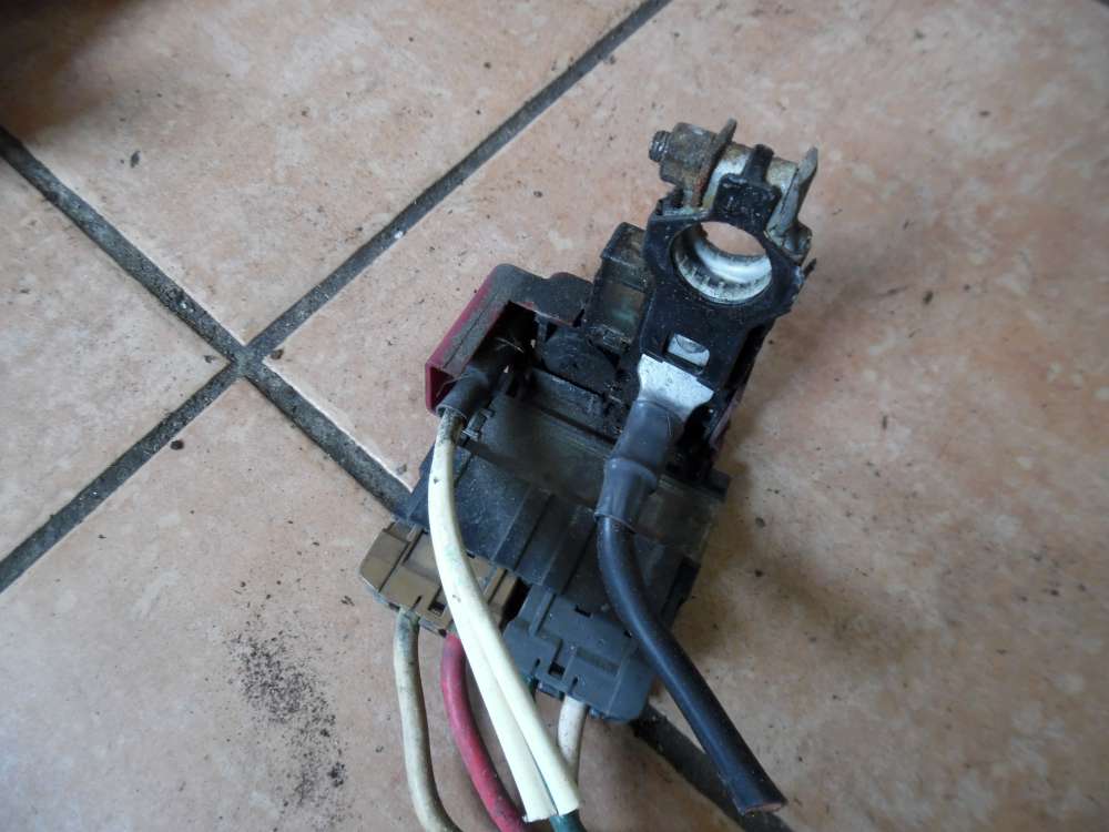 Nissan Micra K12 Batterieklemme 
