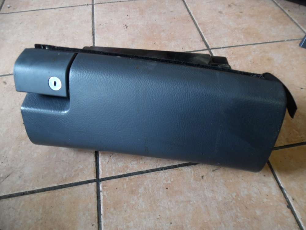 Mercedes E-Klasse W210 Handschuhfach 2106890791