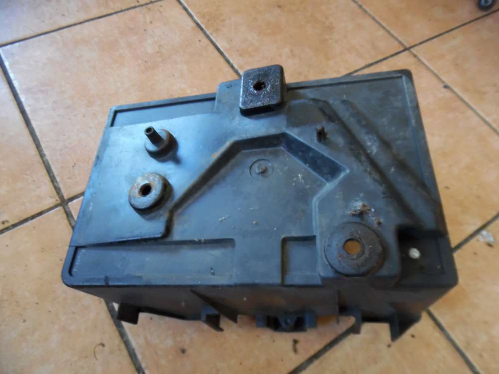 Ford Fiesta V Batterietrger Halter 