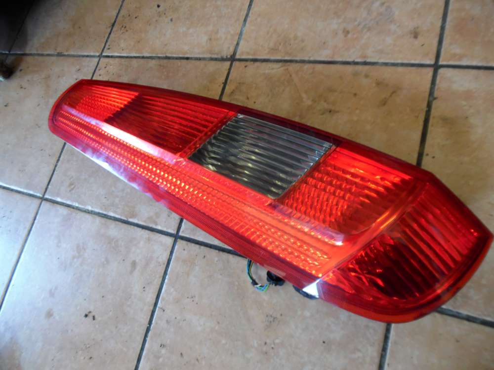 Ford Fiesta V Heckleuchte R�cklicht Links 2S5113A603