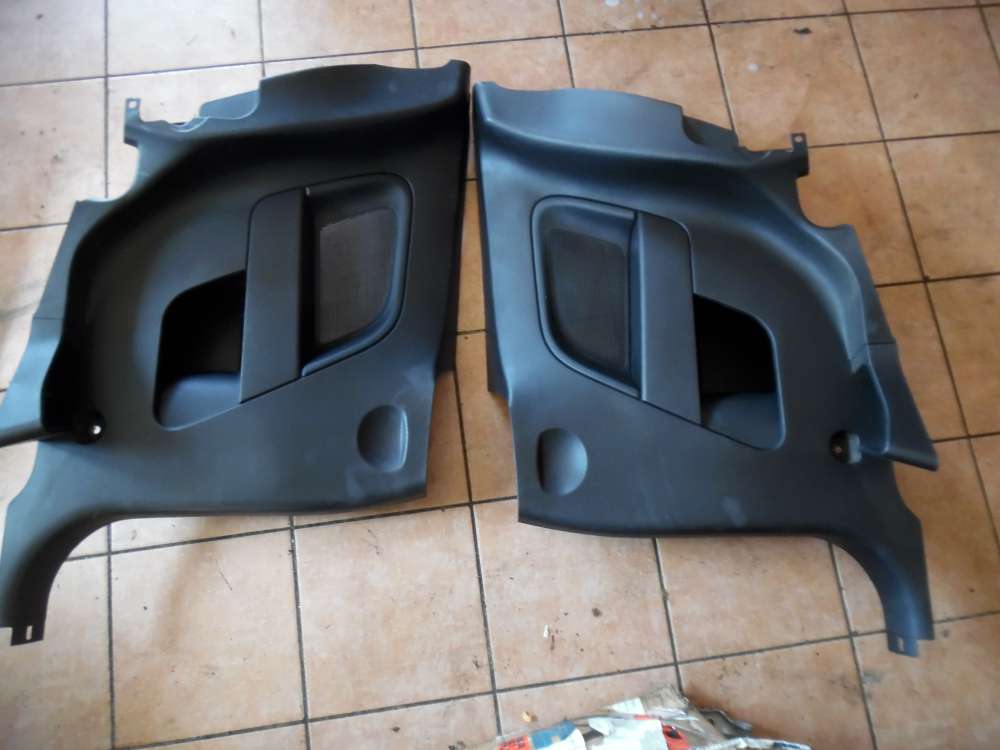 Ford Fiesta V 3-Trer Seitenverkleidung Abdeckung Hinten