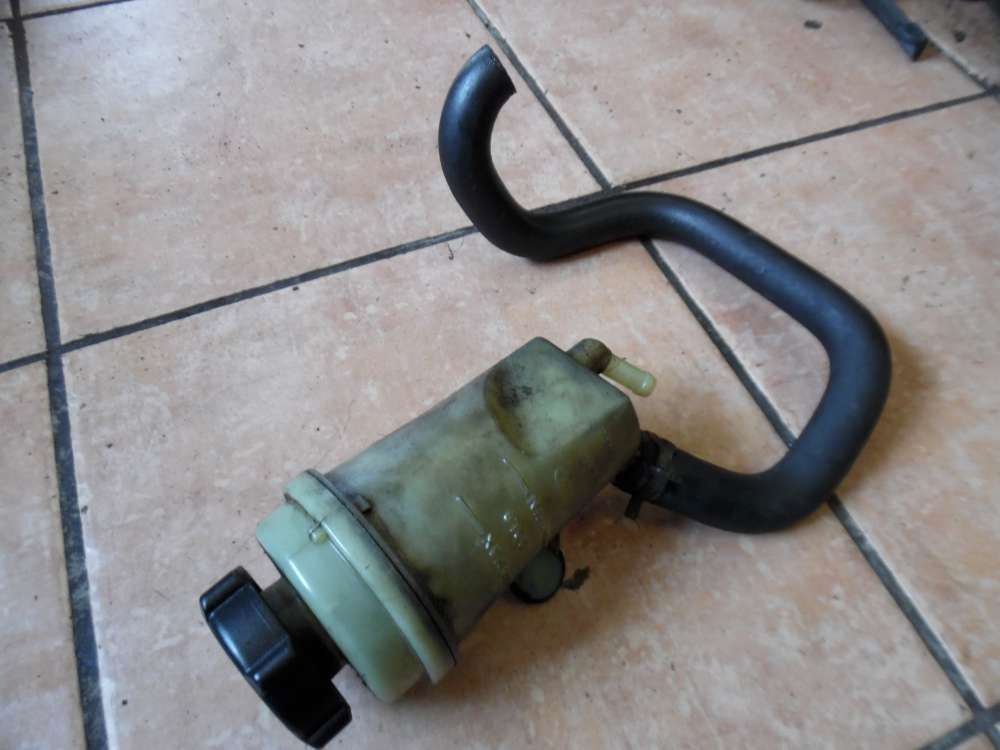 Ford Focus I Behlter Servolenkl 98AG3R700