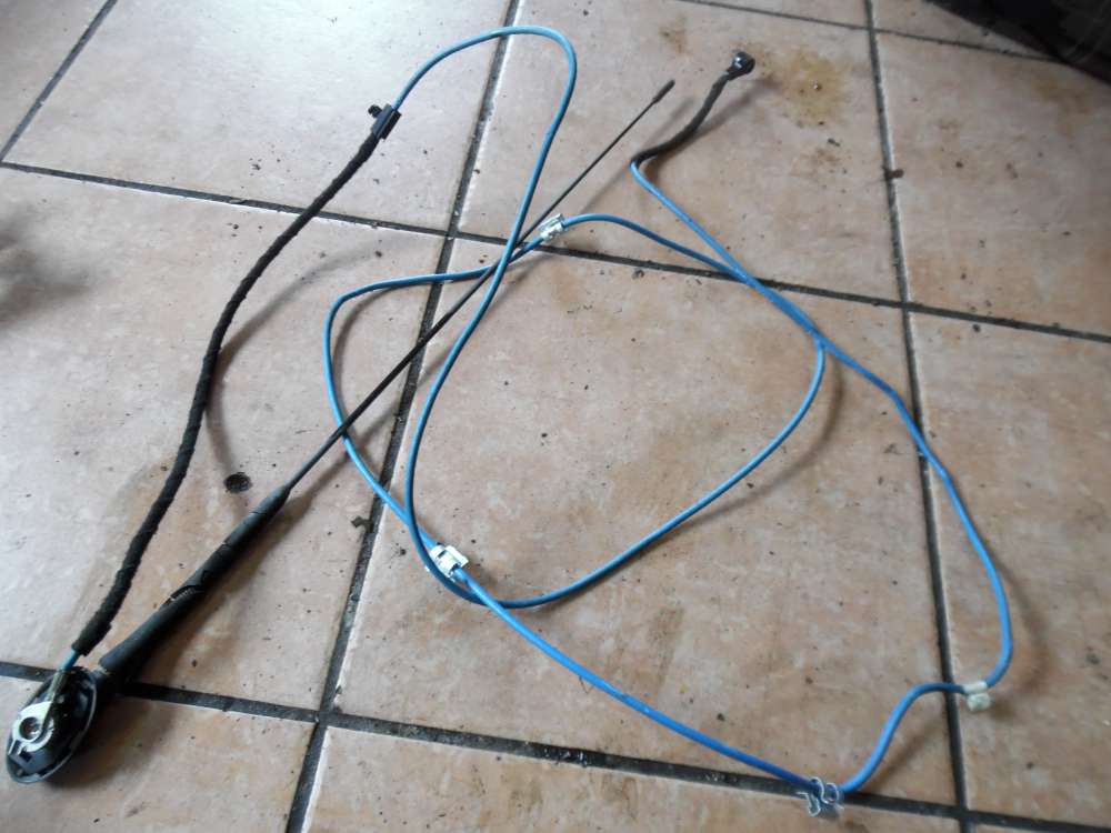 Ford Focus I Dachantenne mit Kabel 98AP-18812