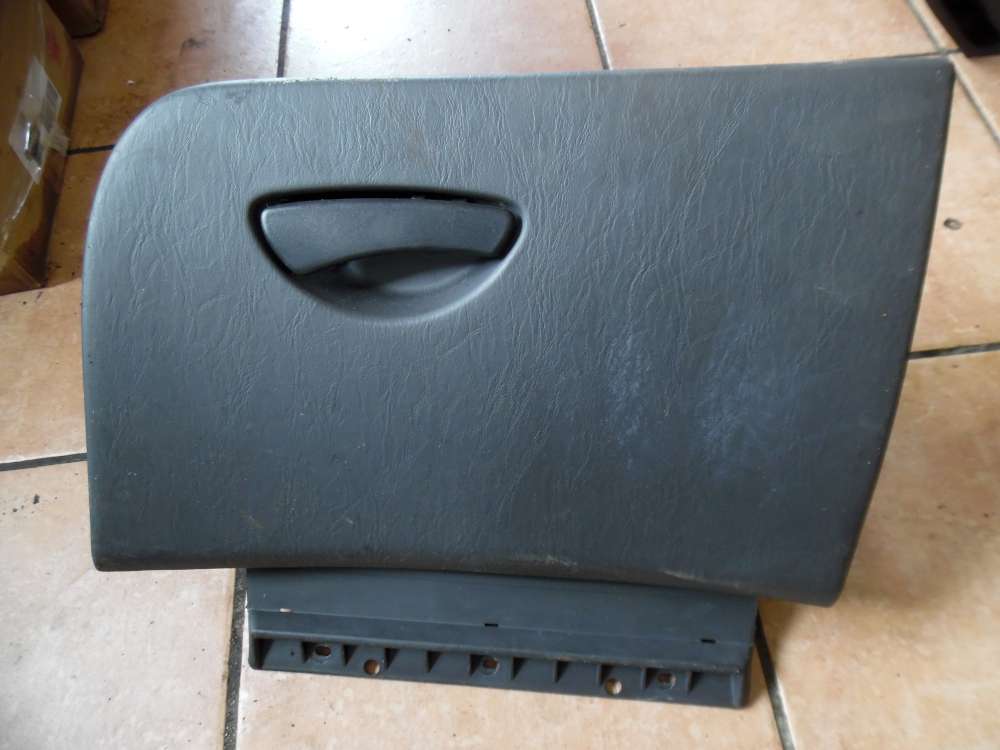 Ford Focus I Handschuhfach 2M5X-A06024