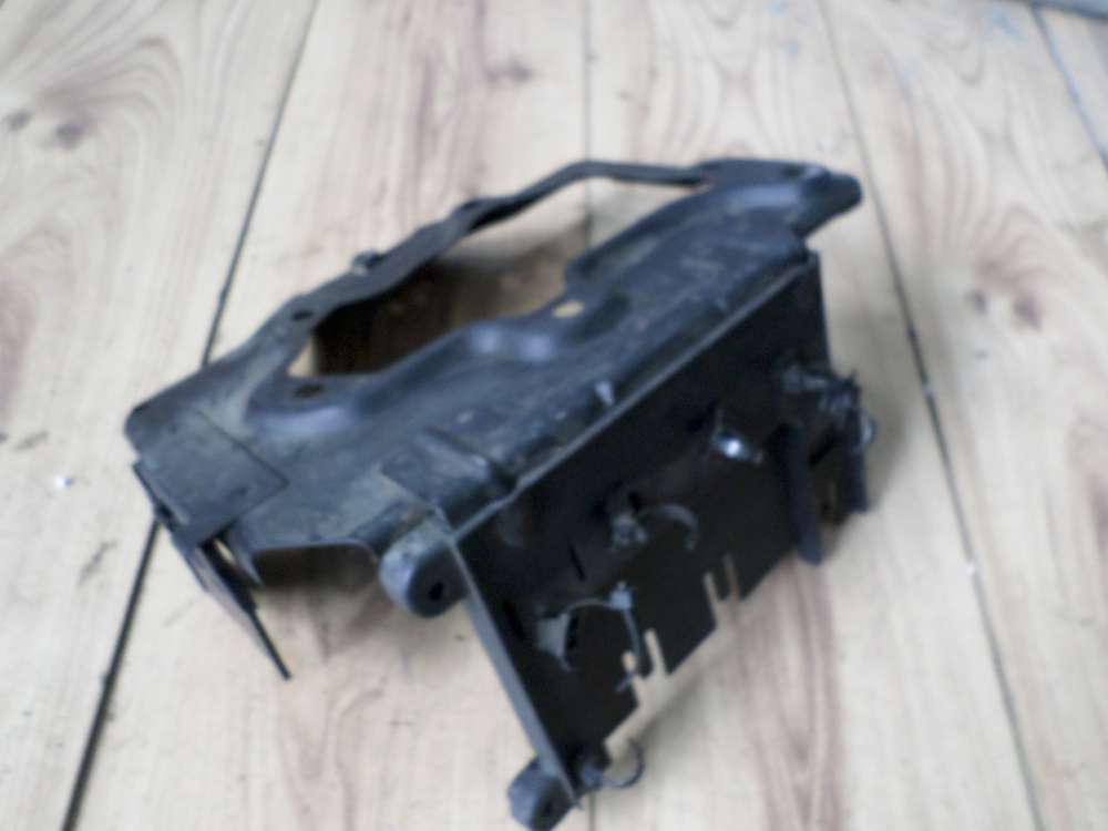 Opel Vectra B Batteriehalter 90569751 