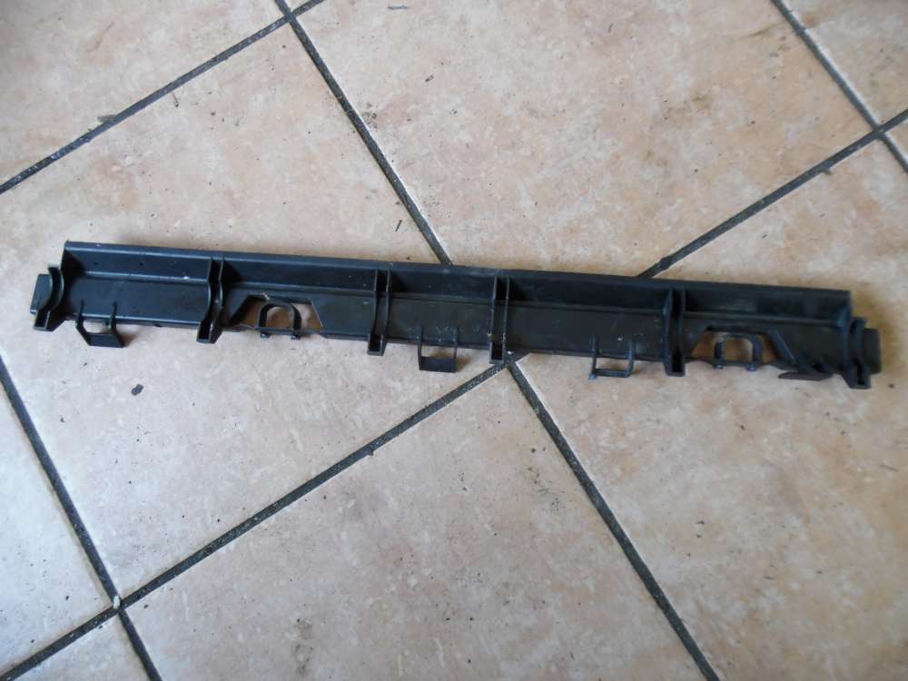 BMW E46 316ti Halter Khlerhalterung Abdeckung 1436245