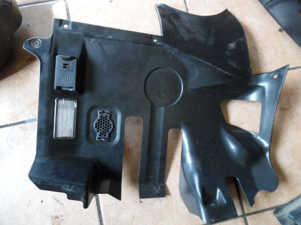 BMW E46 316ti Verkleidung Innenraum Furaum 8196099