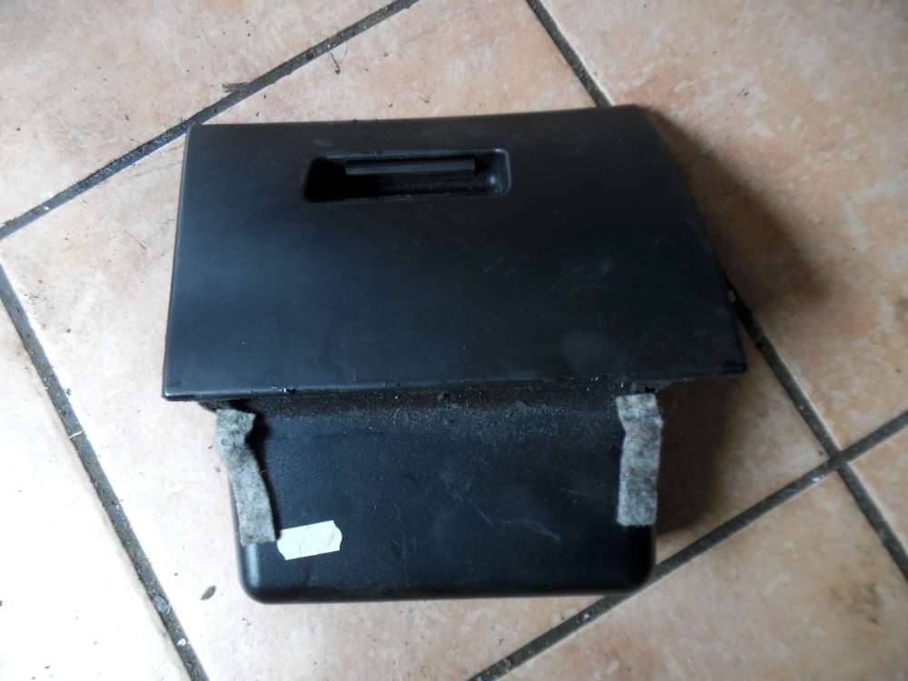 BMW E46 316ti Handschuhfach Ablagefach Links 8223192