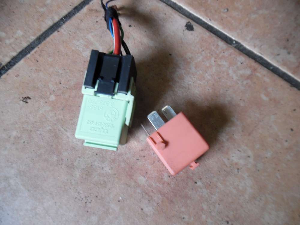 BMW 3er E46 Relais 8373700 / 1742690