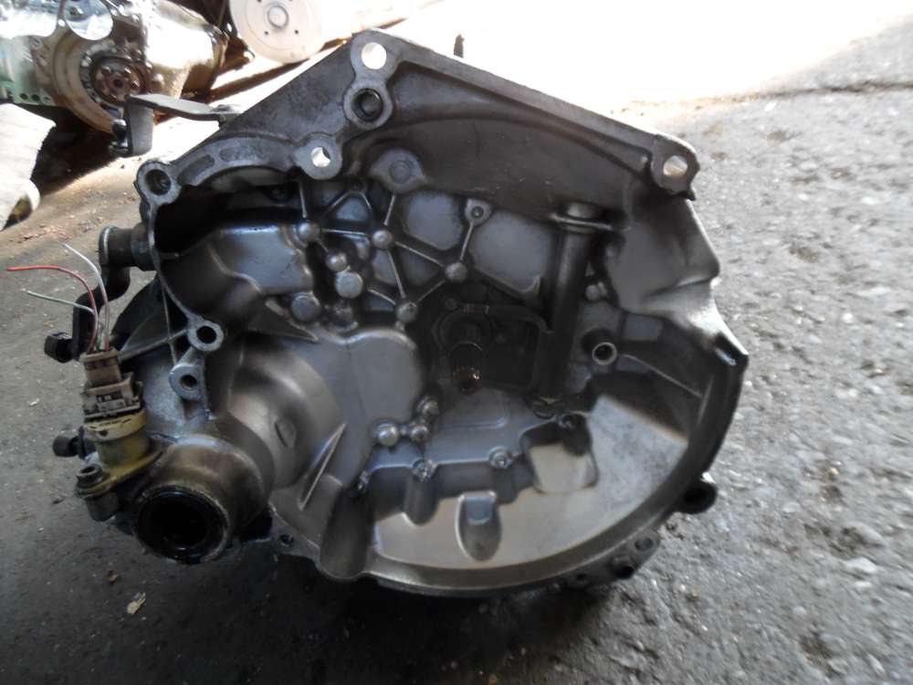 Peugeot 206 1,4L Getriebe Schaltgetriebe 5-gang