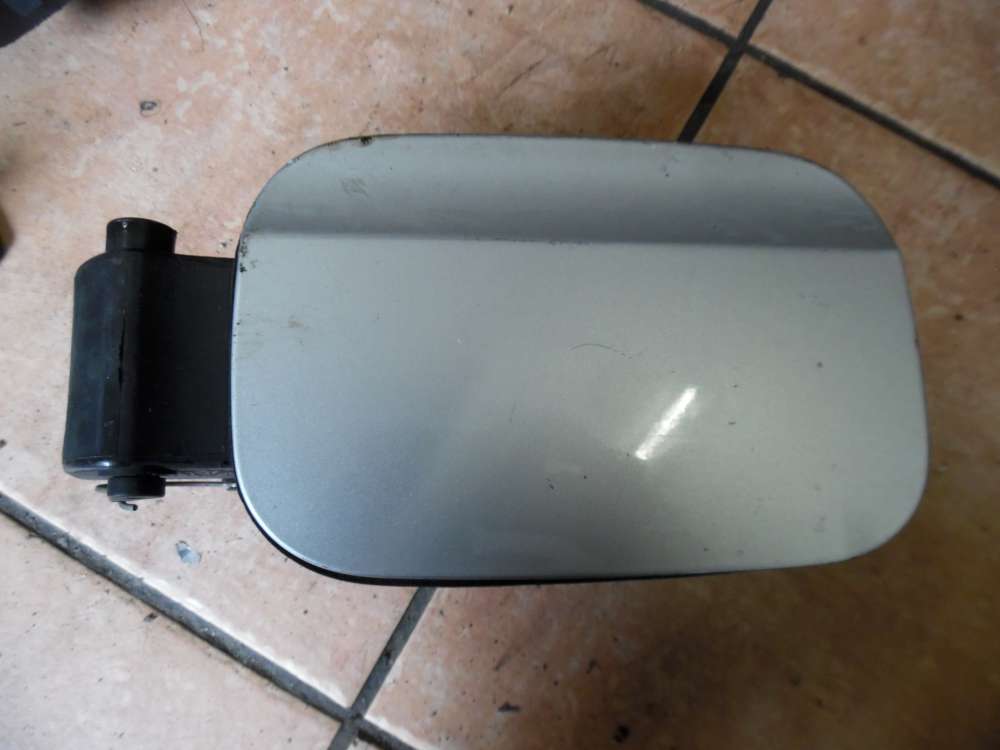 BMW E46 316ti Tankdeckel Tankklappe Silber 7007960