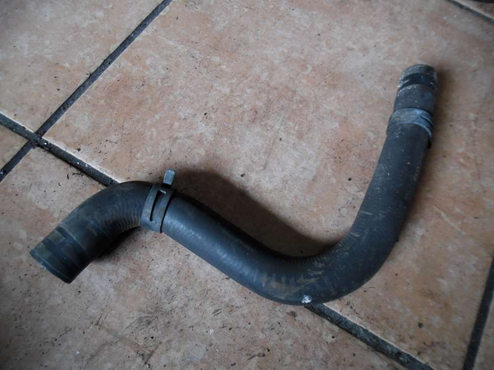 VW polo 6N 1,0L Khlmittelschlauch 6N0819373