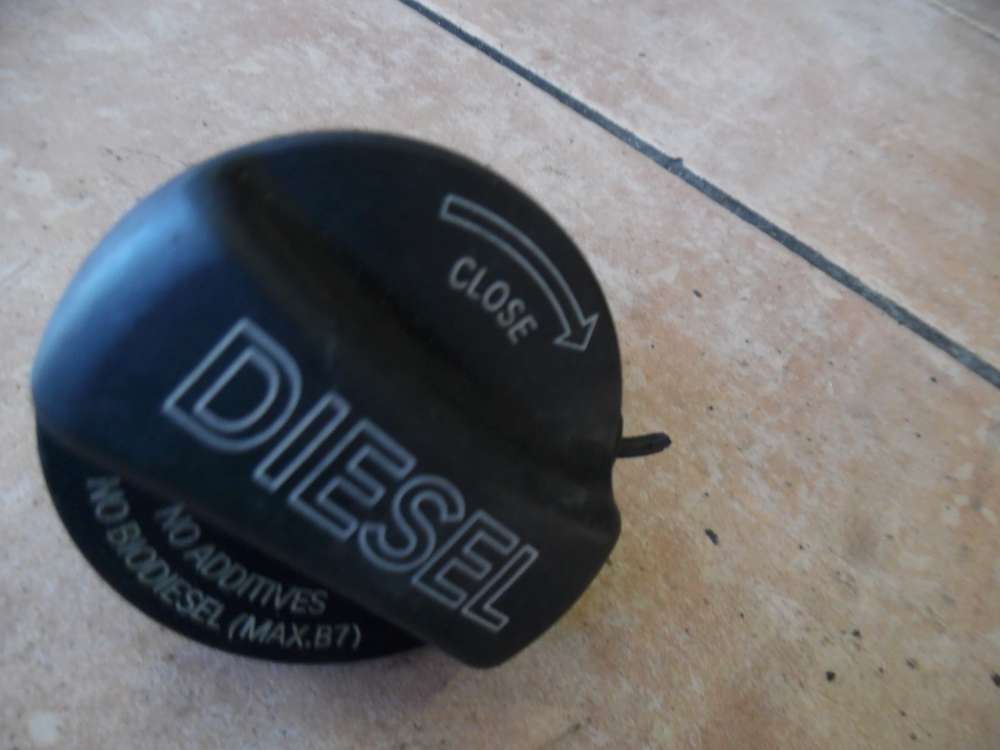 BMW X3 E83 F25 X5 E70 X6 E71 Tankdeckel Tankverschluss 7222392