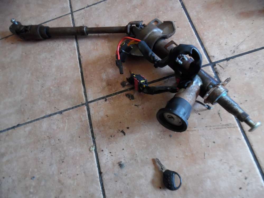 Peugeot 206 1,4l Lenksule Zndschloss mit Schlssel 9627269180