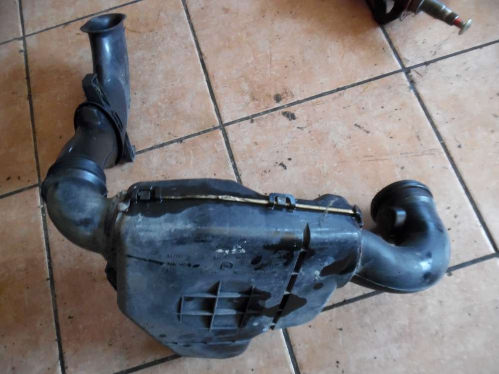 Peugeot 206 1,4l Luftfilterkasten Ansaugkasten 9625684780