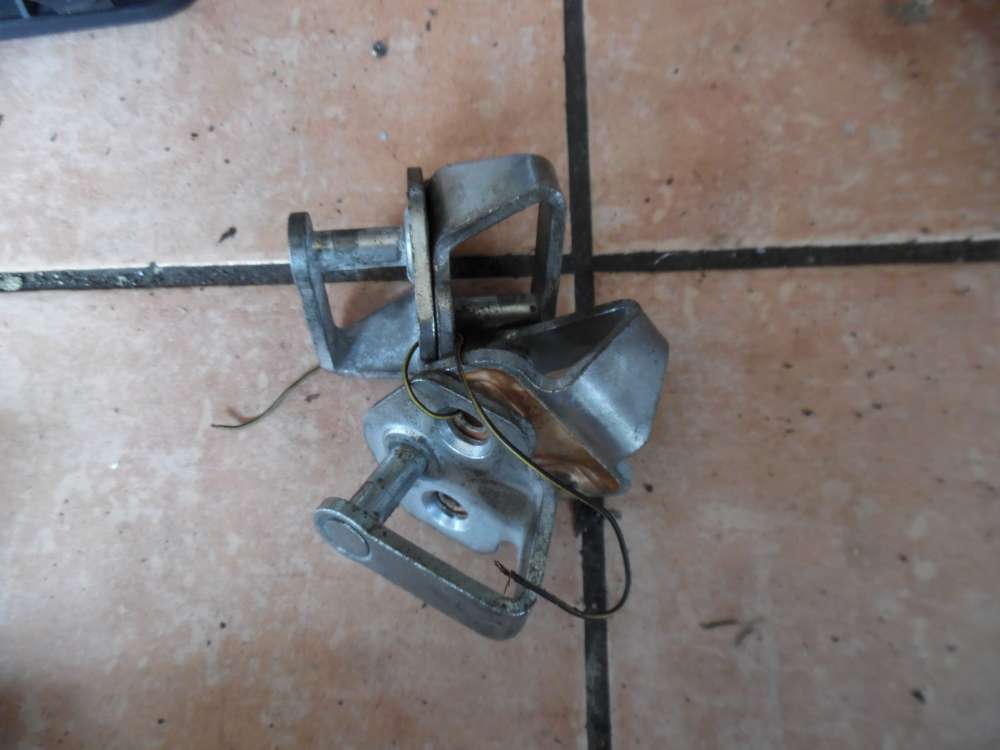 Ford Fusion JU2 T�rfanghaken Schlie�keil