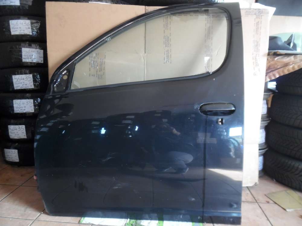 Toyota Yaris Verso Tr Vorne Linls Schwarz