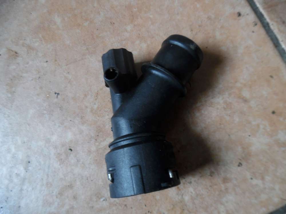 VW Golf IV 1J K�hlwasserflansch Anschluss 1J0121619