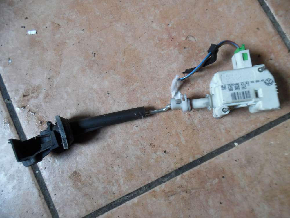 VW Golf IV 1J Stellmotor Tankklappe 1J6810773