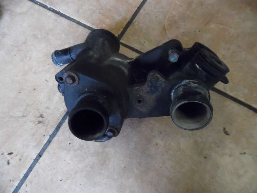 VW Golf IV 1J 1,4 Thermostatgehuse 032121111 