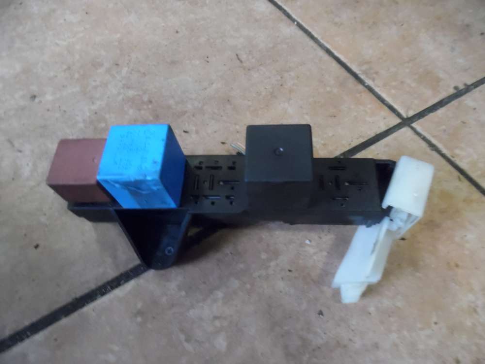 Renault Twingo I C06 Relaiskasten mit Relais